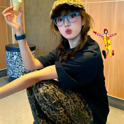 心声泄露后镇国公府热闹极了